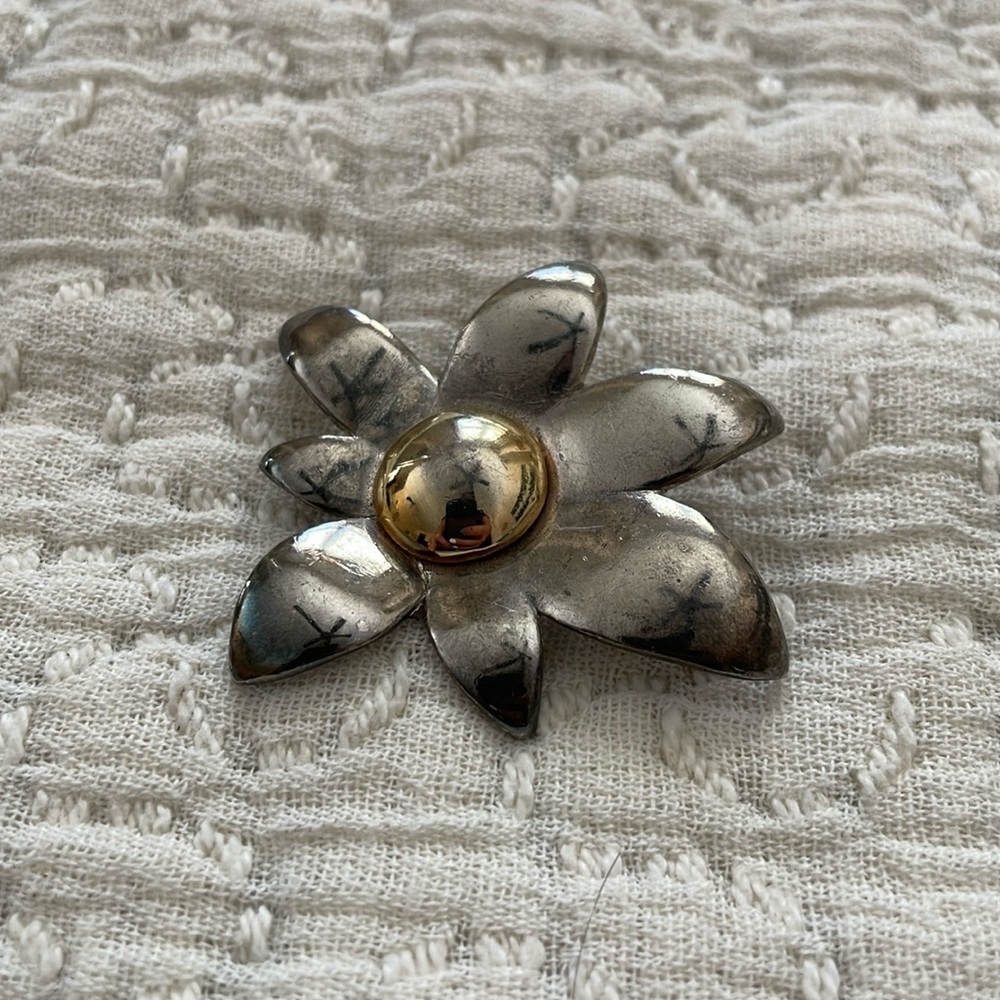 Duri Brooch